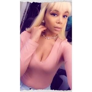 Meet your Posher, Atina